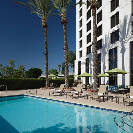 Doubletree By Hilton Irvine Spectrum Exteriör bild