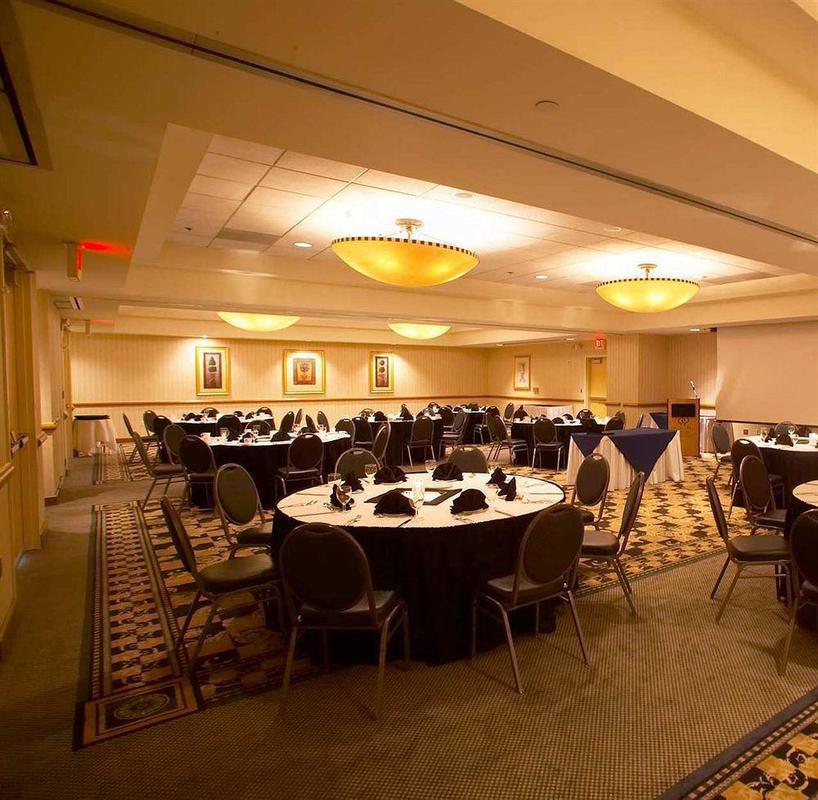 Doubletree By Hilton Irvine Spectrum Restaurang bild