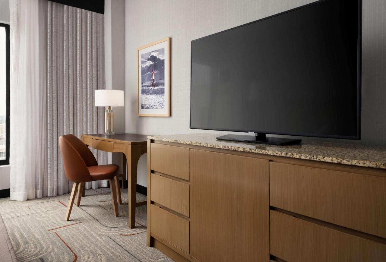 Doubletree By Hilton Irvine Spectrum Exteriör bild