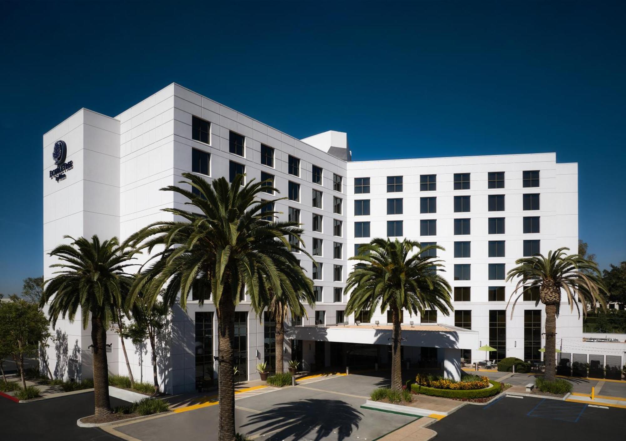 Doubletree By Hilton Irvine Spectrum Exteriör bild